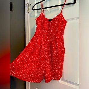 Women’s shorts romper with pockets size Small